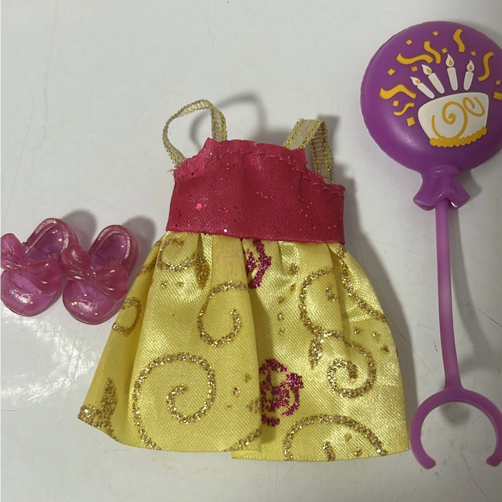 Chelsea size doll outfit lot
